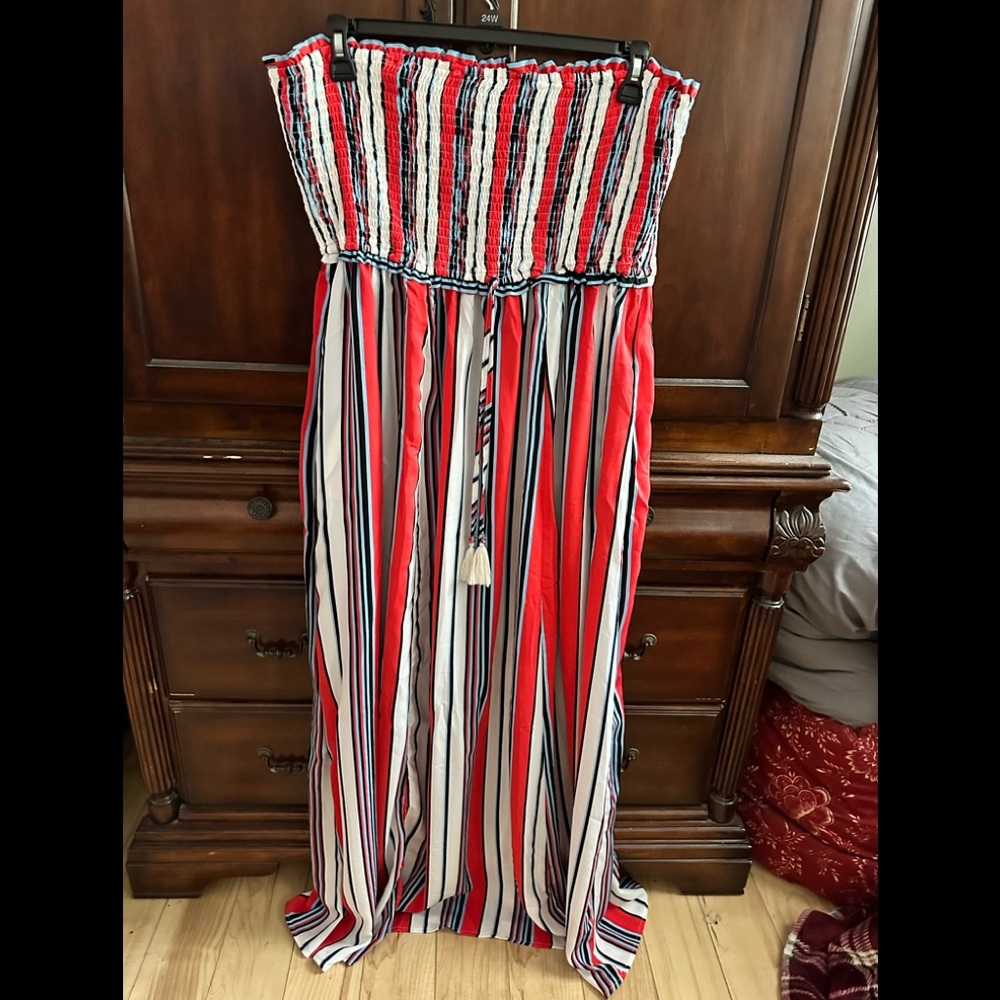 NWT strapless dress Perfectly Pricilla